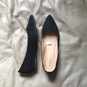 🌸SALE🌸 BLACK FAUX SUEDE POINTED TOE FLATS